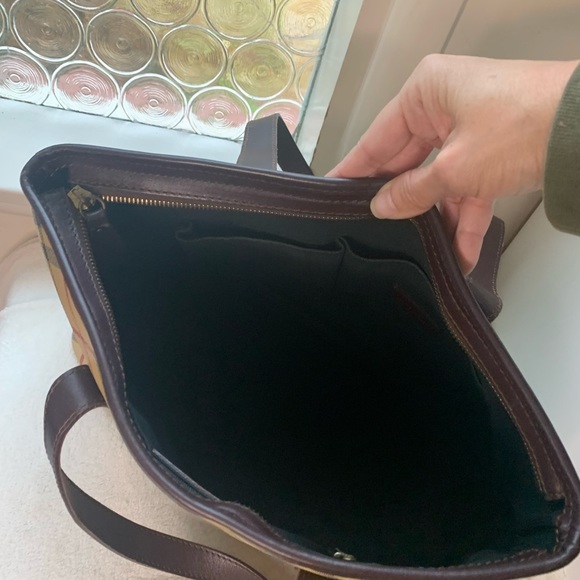 Matching Authentic vintage Burberry classic nova check bag and wallet combo! - Picture 7 of 16